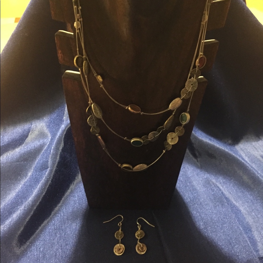 ⚡️NWOT-Matching statement necklace & earrings